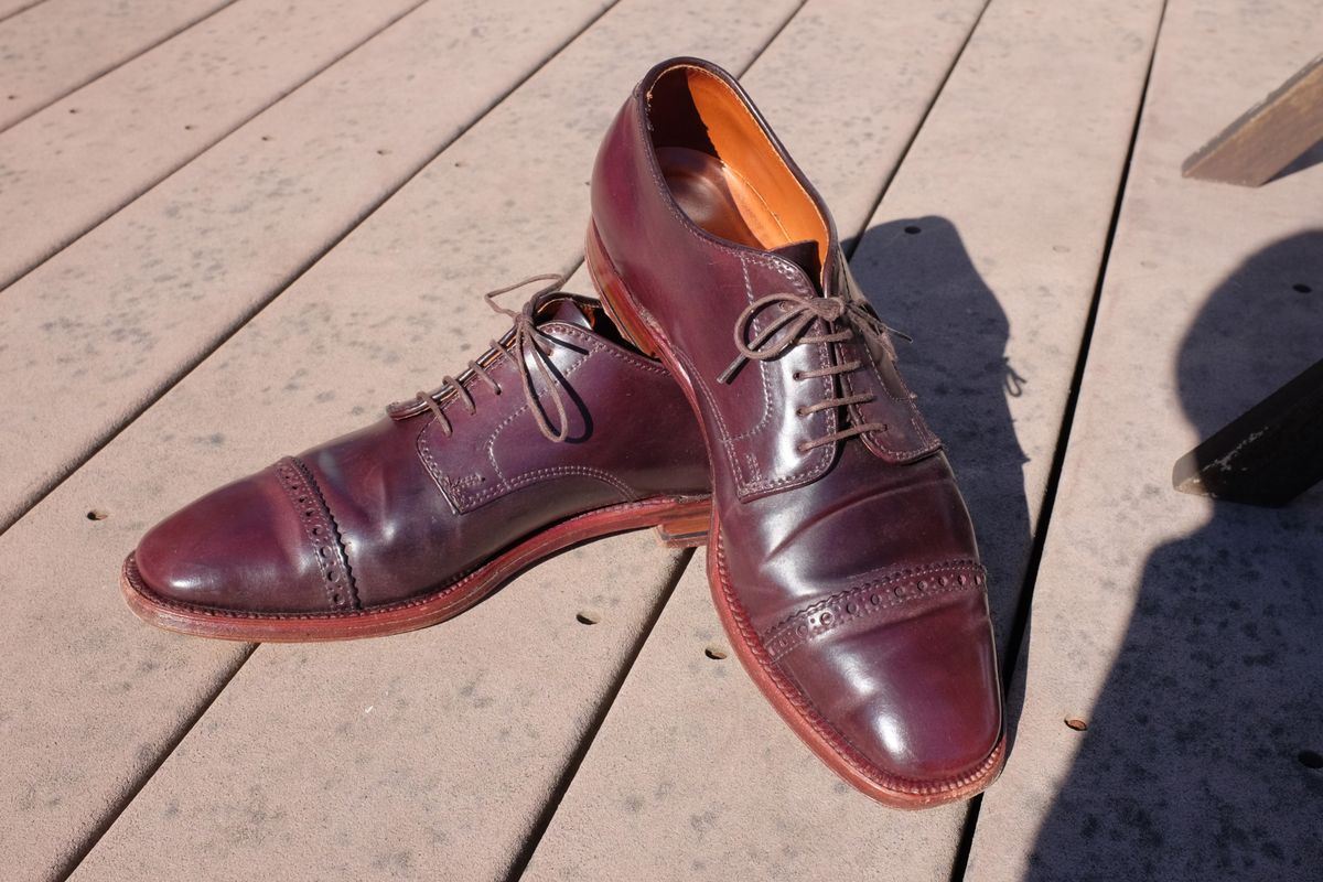 Photo by shoe_enjoy_myself on October 16, 2025 of the Alden Director Unlined Perforated Tip Derby in Horween Color 8 Shell Cordovan.