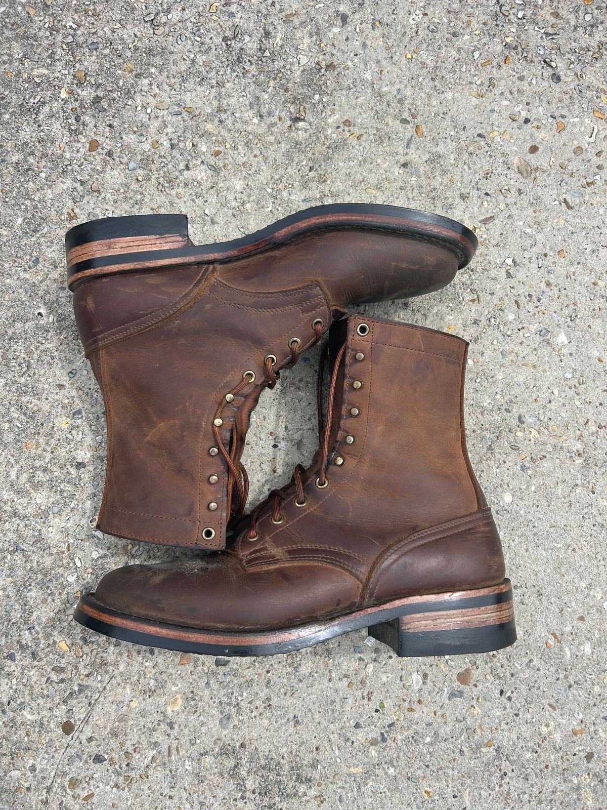 Photo by lost_doublestuffed on March 18, 2026 of the Nicks Officer in Seidel WeatherShield Brown.