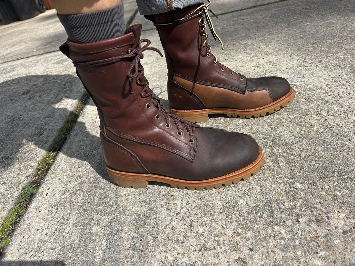 Photo by lost_doublestuffed on March 6, 2026 of the Filson Highlander in Filson & Horween Natural Chromexcel Strips.