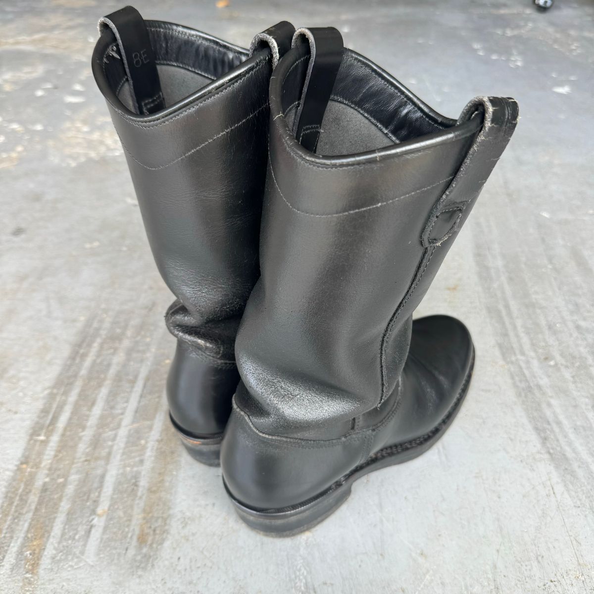 Photo by puhtrol on June 30, 2026 of the Dayton Boots Engineer Western Soft Toe in Black Chrome.