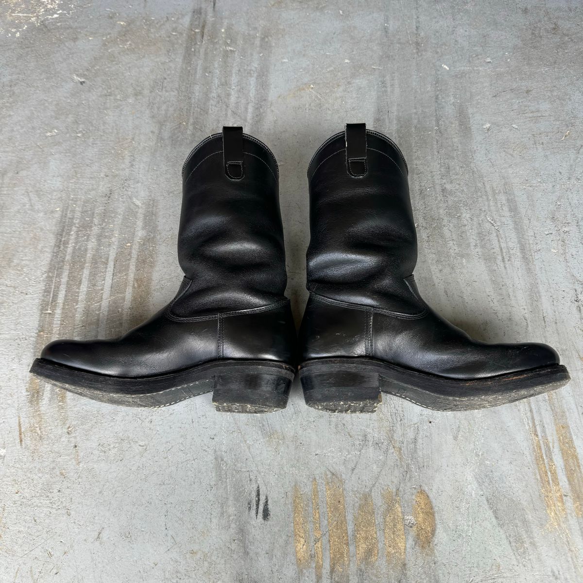 Photo by puhtrol on June 30, 2026 of the Dayton Boots Engineer Western Soft Toe in Black Chrome.