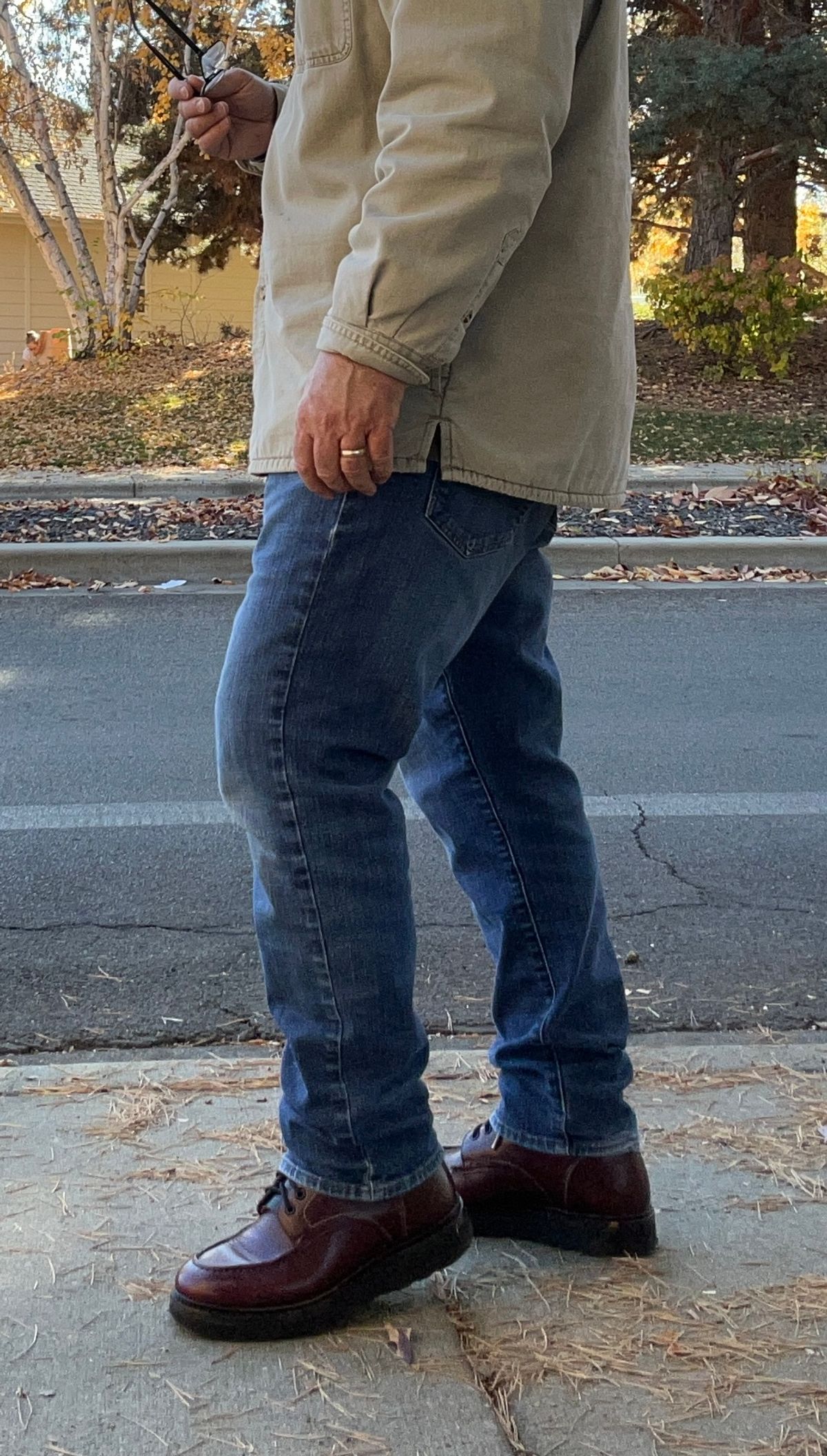 Photo by BB02 on November 1, 2025 of the Blkbrd Shoemaker Dallas in Horween Burgundy Chromexcel.