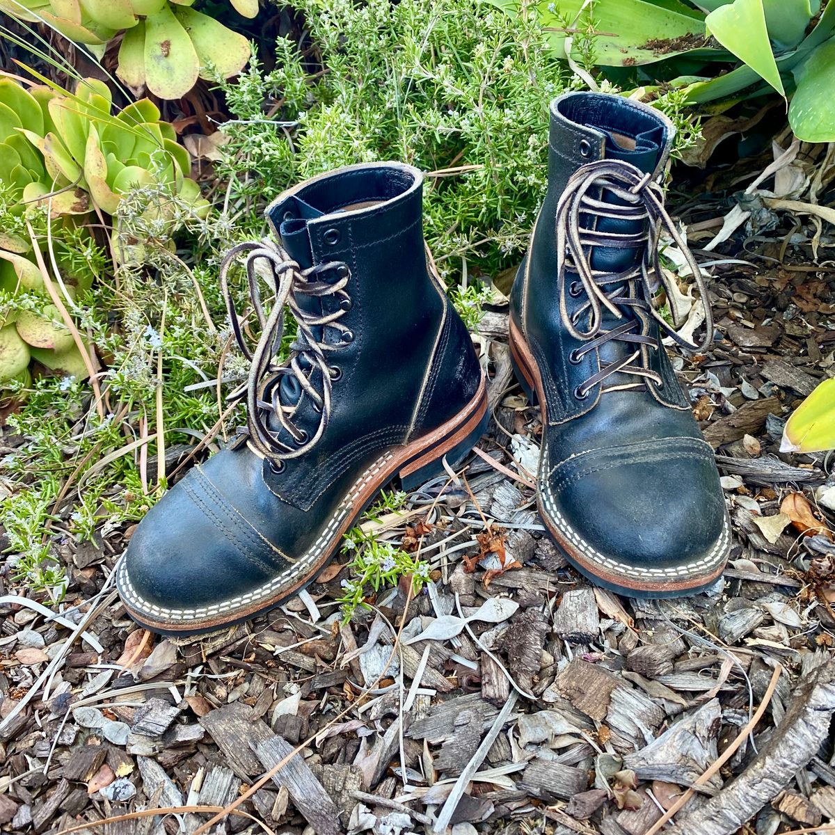 Photo by Maduro355 on February 2, 2025 of the Nicks MTO in Horween Black Waxed Flesh.