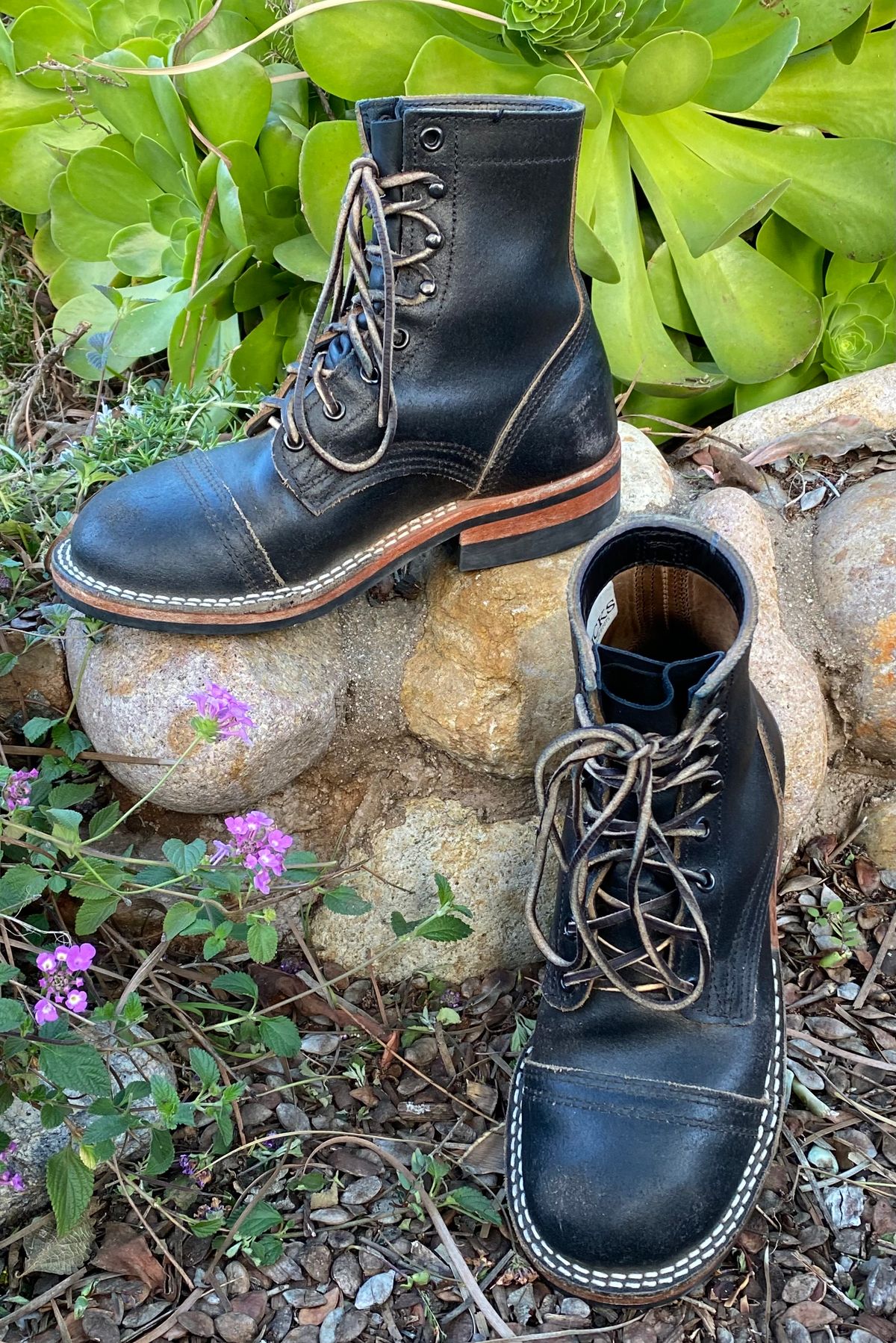 Photo by Maduro355 on April 3, 2025 of the Nicks MTO in Horween Black Waxed Flesh.