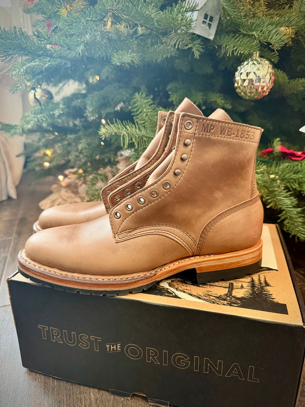 Photo by ER_Stitcher on December 25, 2025 of the White's MP-Sherman Plain Toe in Horween Natural Chromexcel.