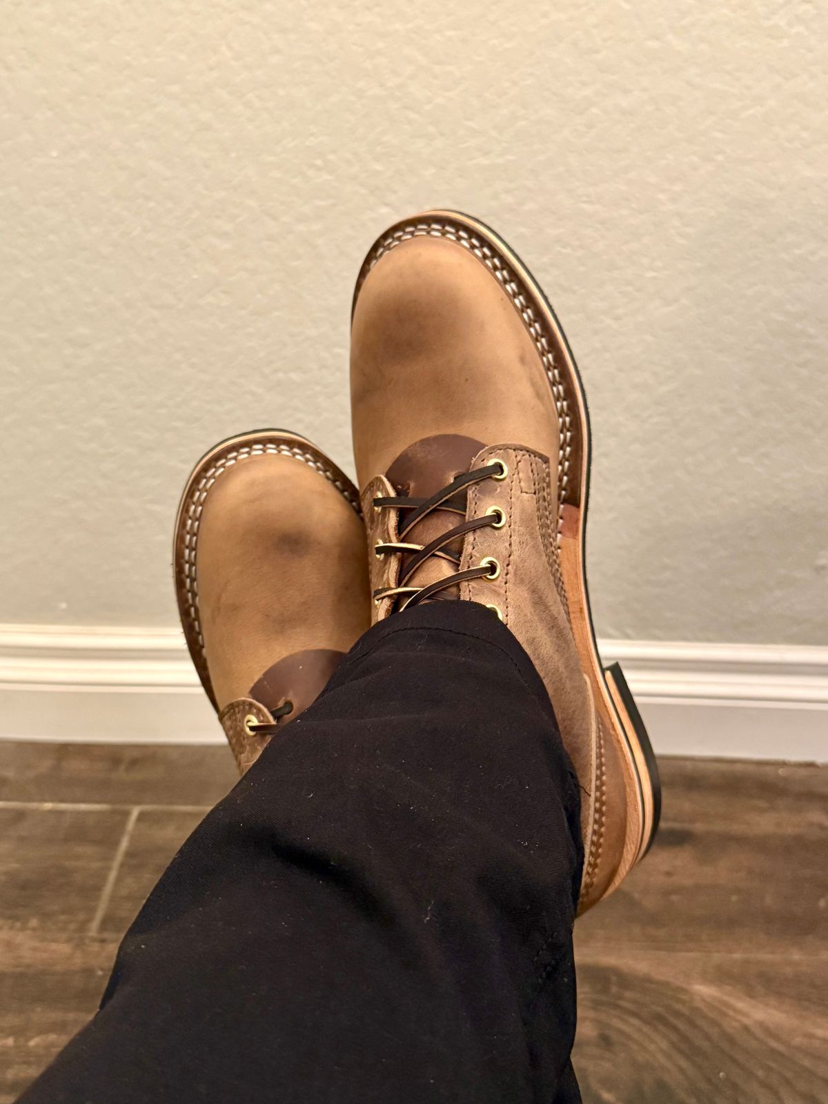 Photo by ER_Stitcher on November 1, 2025 of the Nicks MTO in Horween Natural Predator.