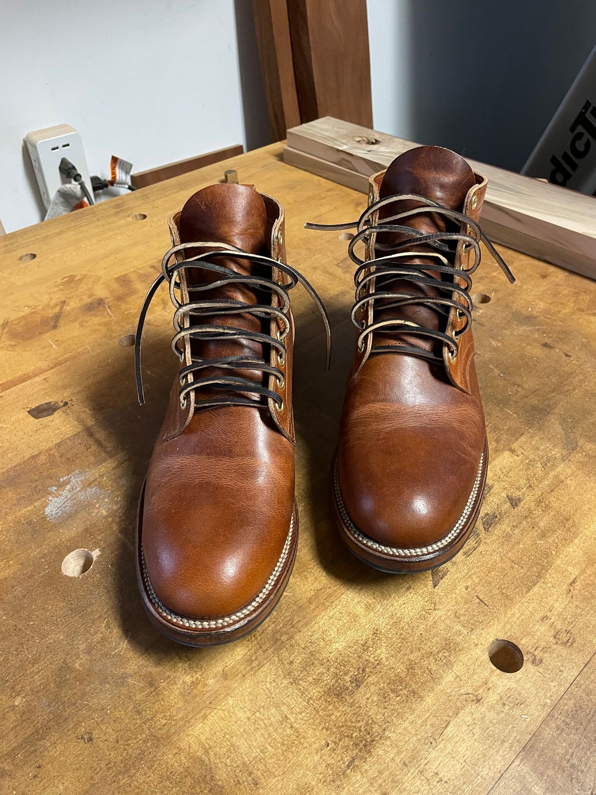 Photo by broakes on December 27, 2023 of the Viberg Service Boot in Horween English Tan Cypress.