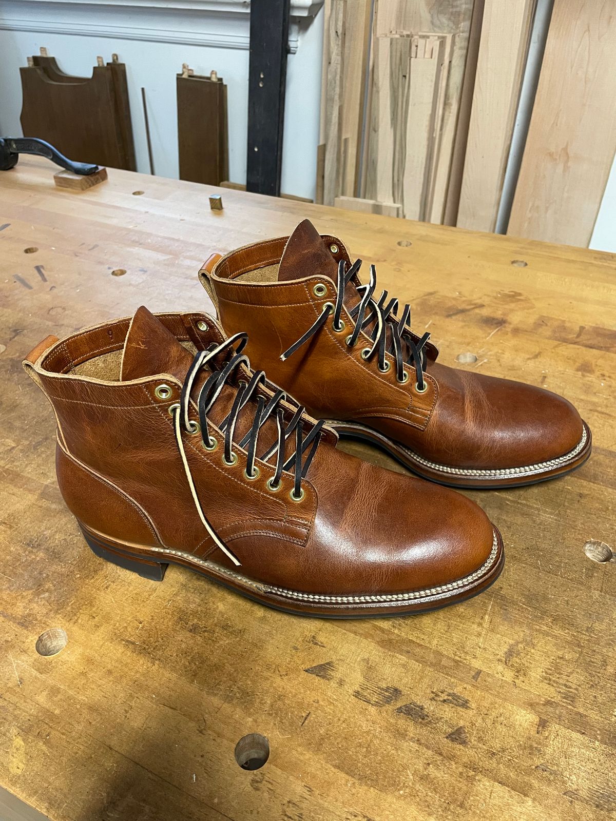 Photo by broakes on December 27, 2023 of the Viberg Service Boot in Horween English Tan Cypress.