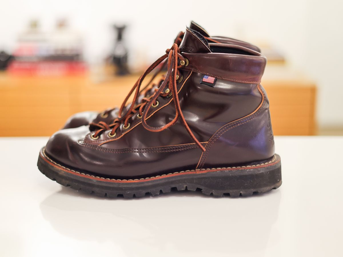 Photo by willygil on December 3, 2025 of the Danner Light in Horween Color 8 Shell Cordovan.