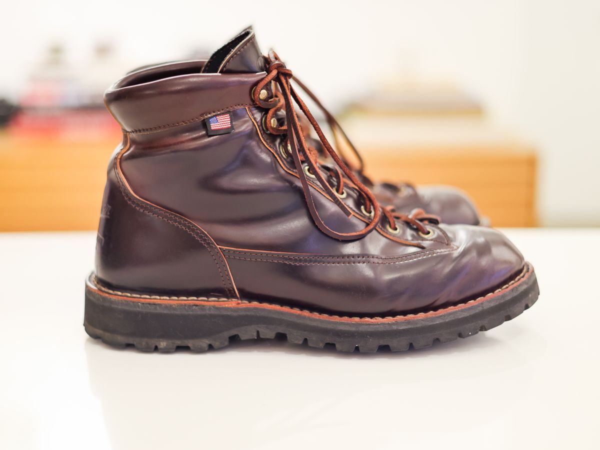 Photo by willygil on December 3, 2025 of the Danner Light in Horween Color 8 Shell Cordovan.