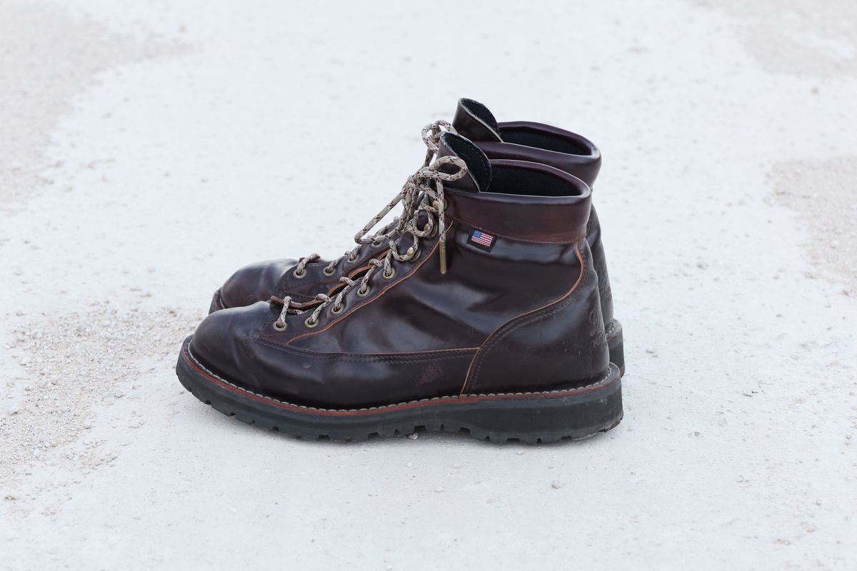 Photo by willygil on February 1, 2026 of the Danner Light in Horween Color 8 Shell Cordovan.