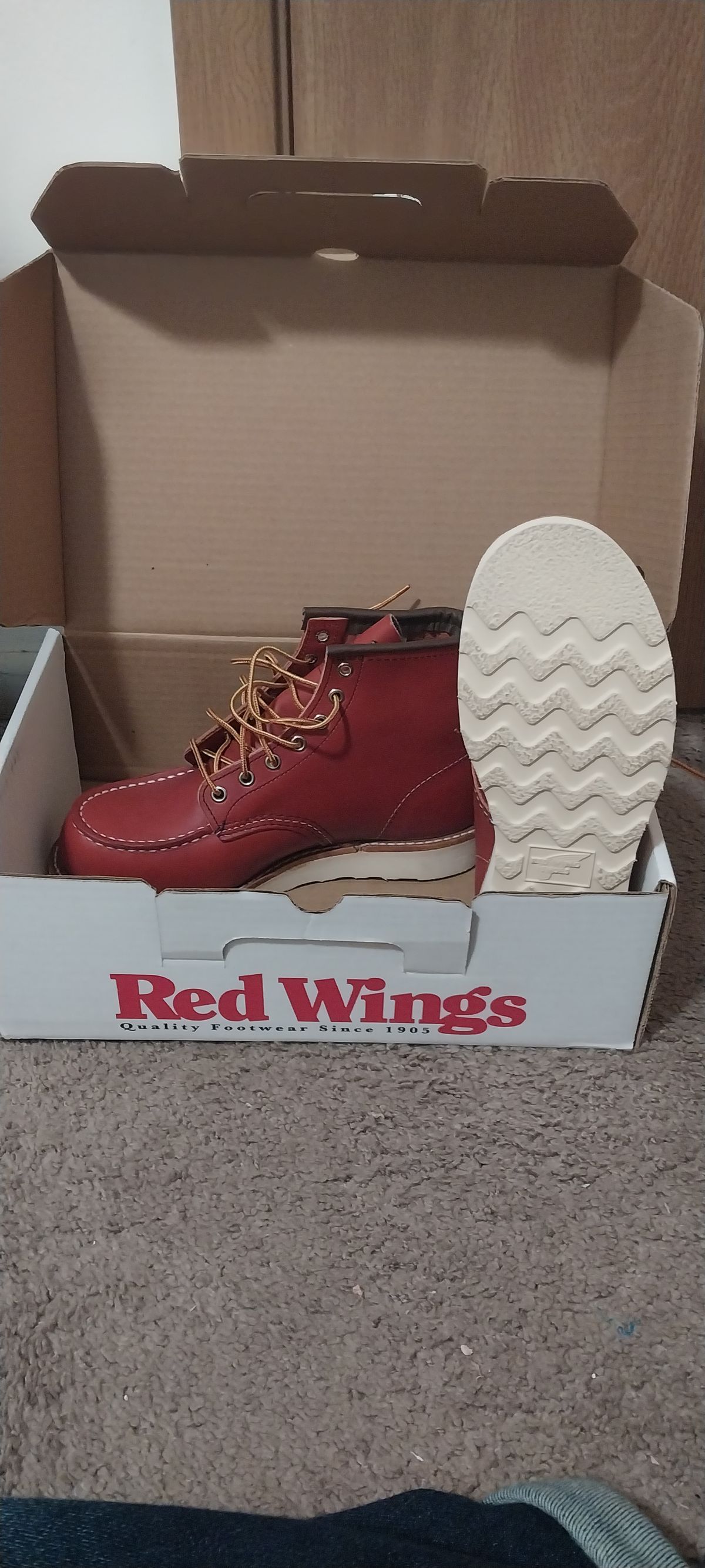 Photo by sagejca on October 7, 2025 of the Red Wing Sport Boots in S.B. Foot Oro-Russet Portage.