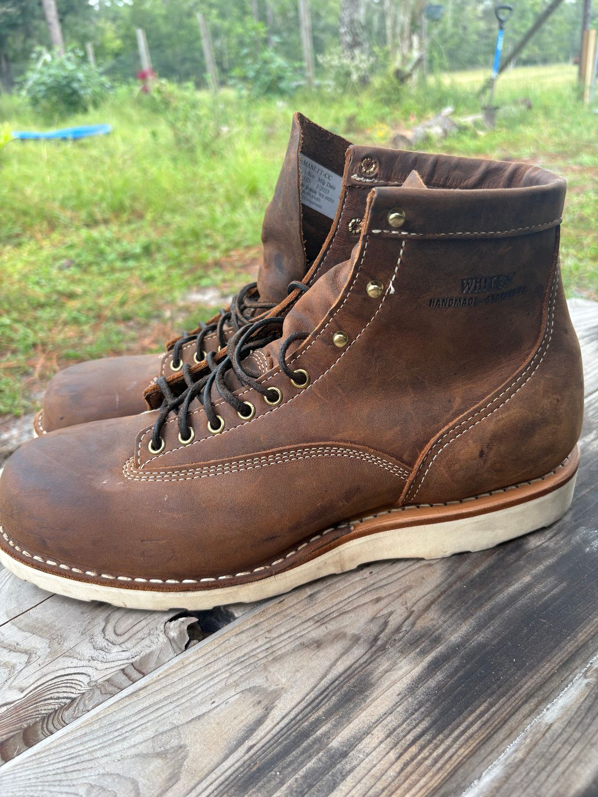 Photo by MuttBarker on October 5, 2025 of the White's Foreman Lace to Toe in Brown Distress.