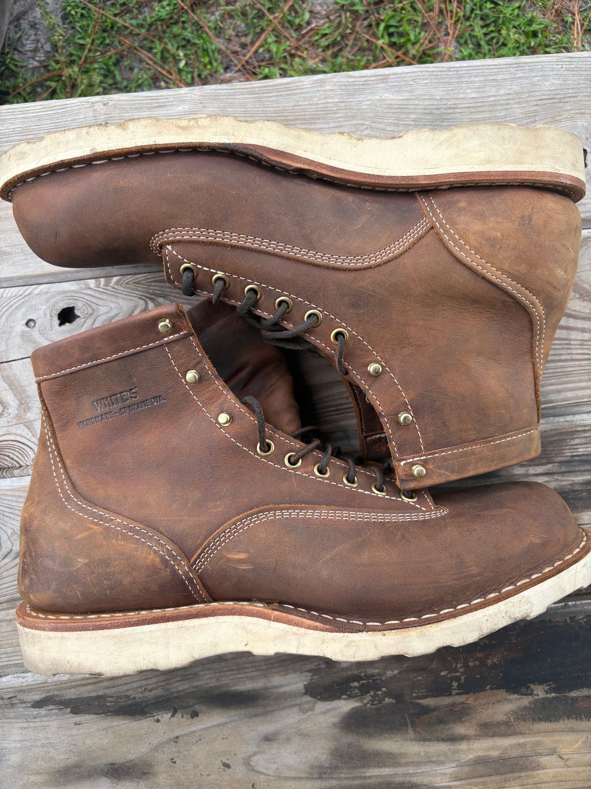 Photo by MuttBarker on October 5, 2025 of the White's Foreman Lace to Toe in Brown Distress.