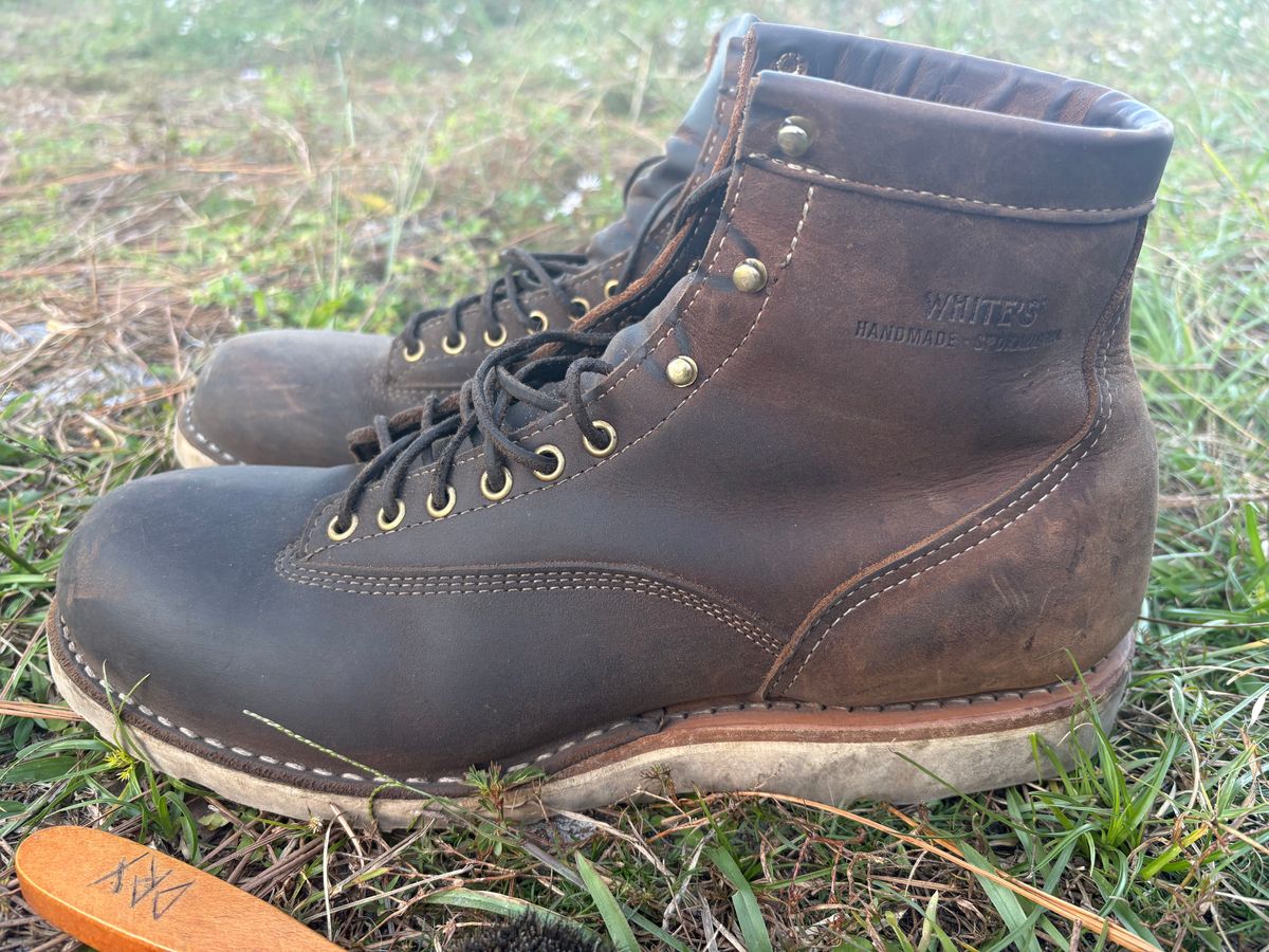 Photo by MuttBarker on November 4, 2025 of the White's Foreman Lace to Toe in Brown Distress.