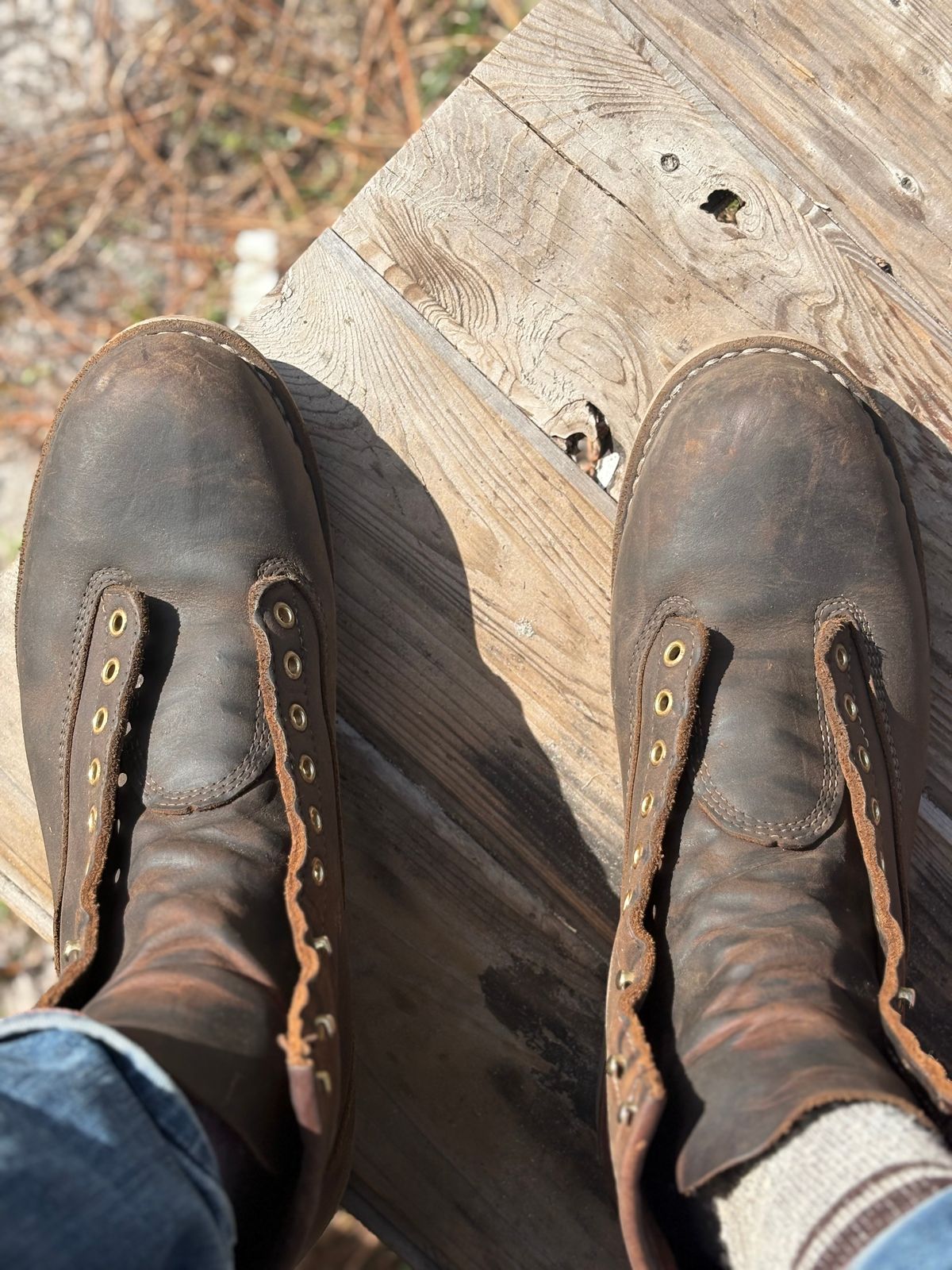 Photo by MuttBarker on December 3, 2025 of the White's Foreman Lace to Toe in Brown Distress.