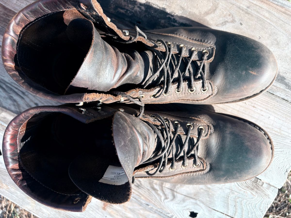 Photo by MuttBarker on March 4, 2026 of the White's Foreman Lace to Toe in Brown Distress.