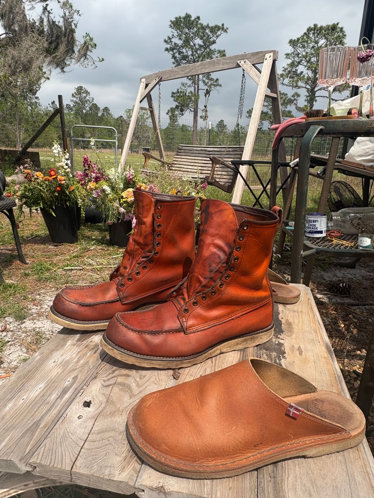 Photo by MuttBarker on March 28, 2026 of the Red Wing Irish Setter Sport Boot 877 in S.B. Foot Oro-Russet Abilene.