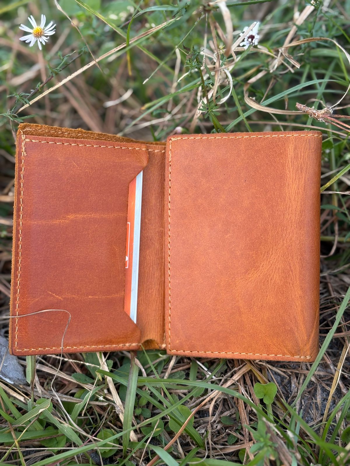Photo by MuttBarker on November 5, 2025 of the Rodos Leather Crafts Camel Full Grain Leather Trifold Wallet in Tochigi Oil Vachetta #1 Light Brown.