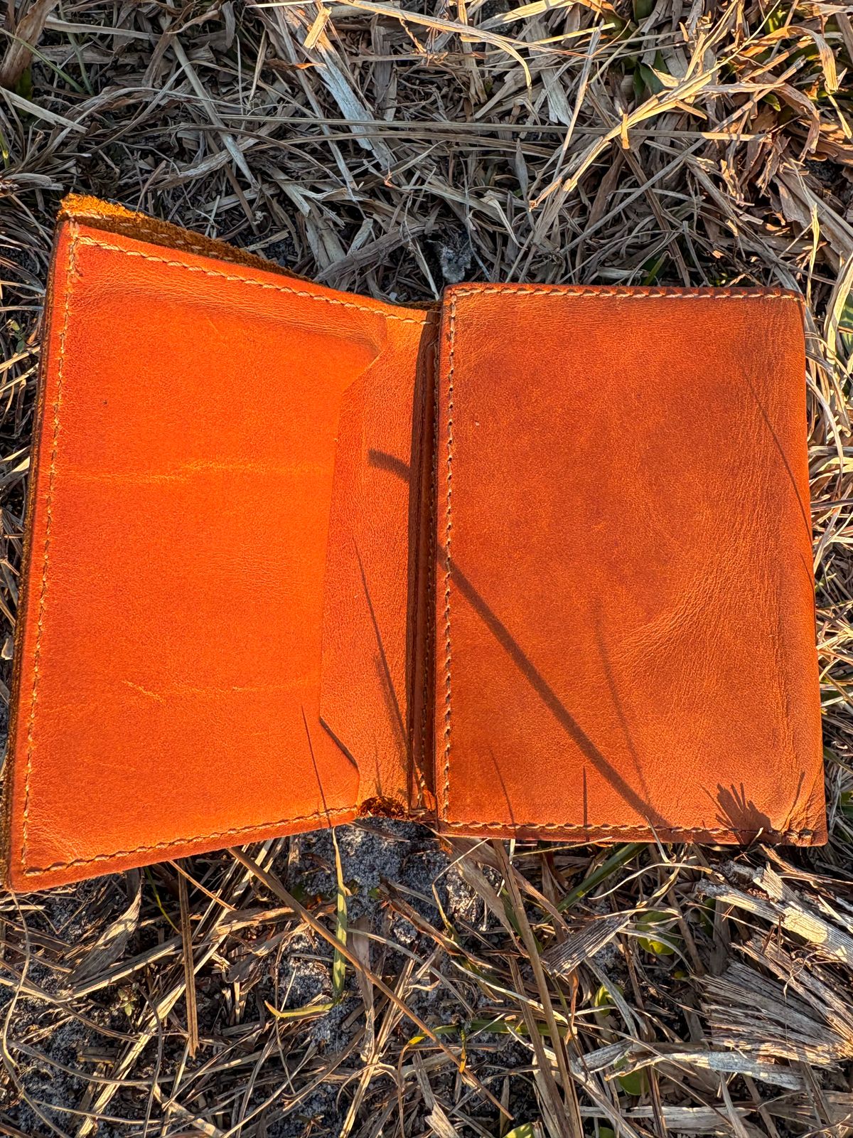 Photo by MuttBarker on February 5, 2026 of the Rodos Leather Crafts Camel Full Grain Leather Trifold Wallet in Tochigi Oil Vachetta #1 Light Brown.