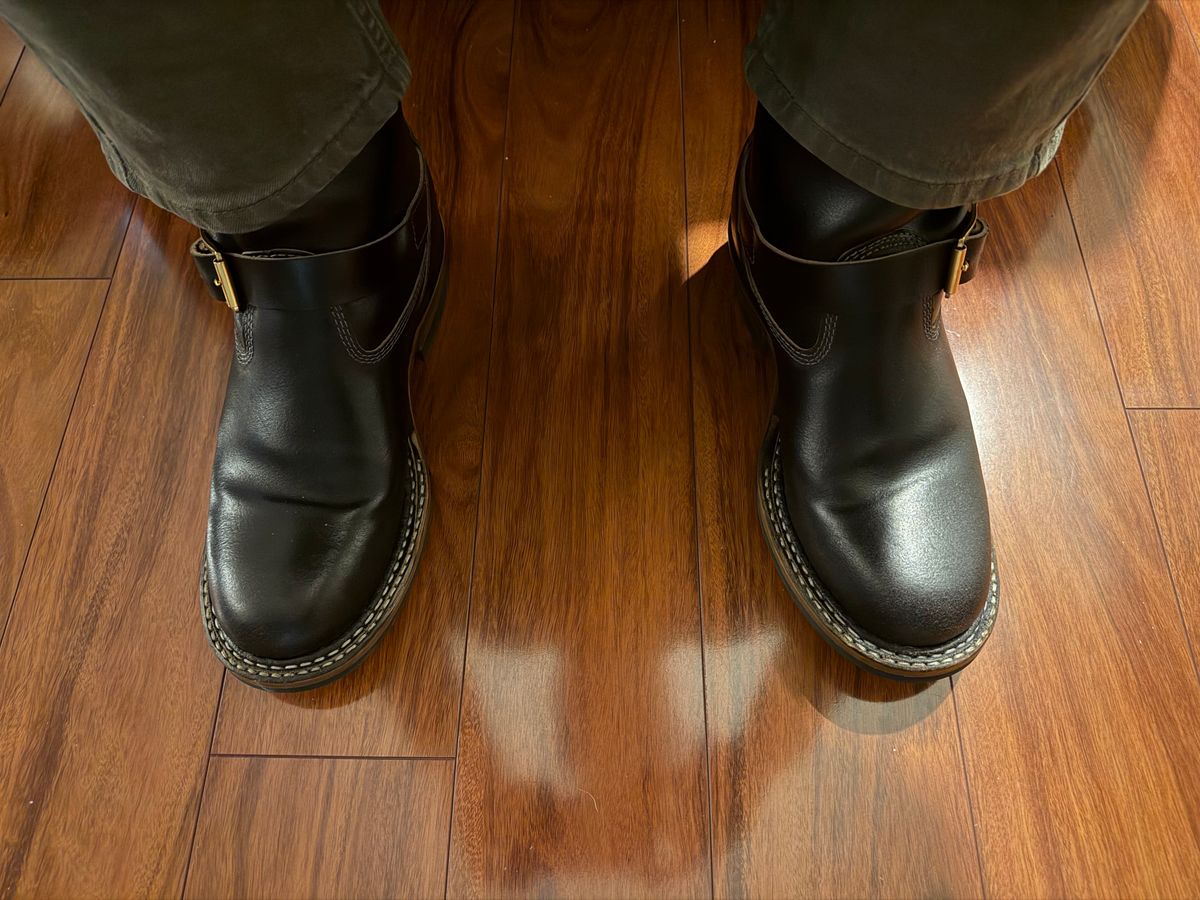Photo by Fourunnerguy on April 26, 2026 of the White's Nomad Engineer Boots in Horween Black Waxed Flesh.