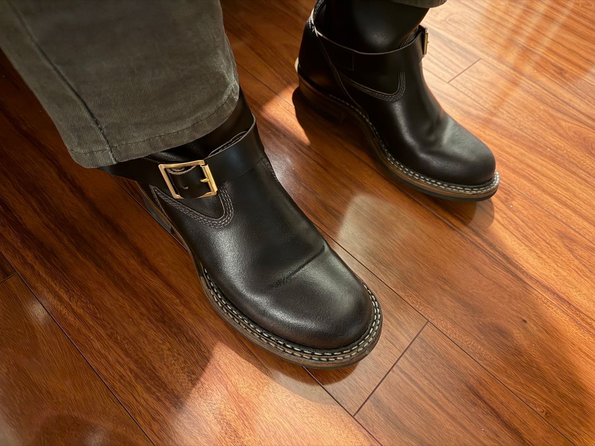 Photo by Fourunnerguy on April 26, 2026 of the White's Nomad Engineer Boots in Horween Black Waxed Flesh.
