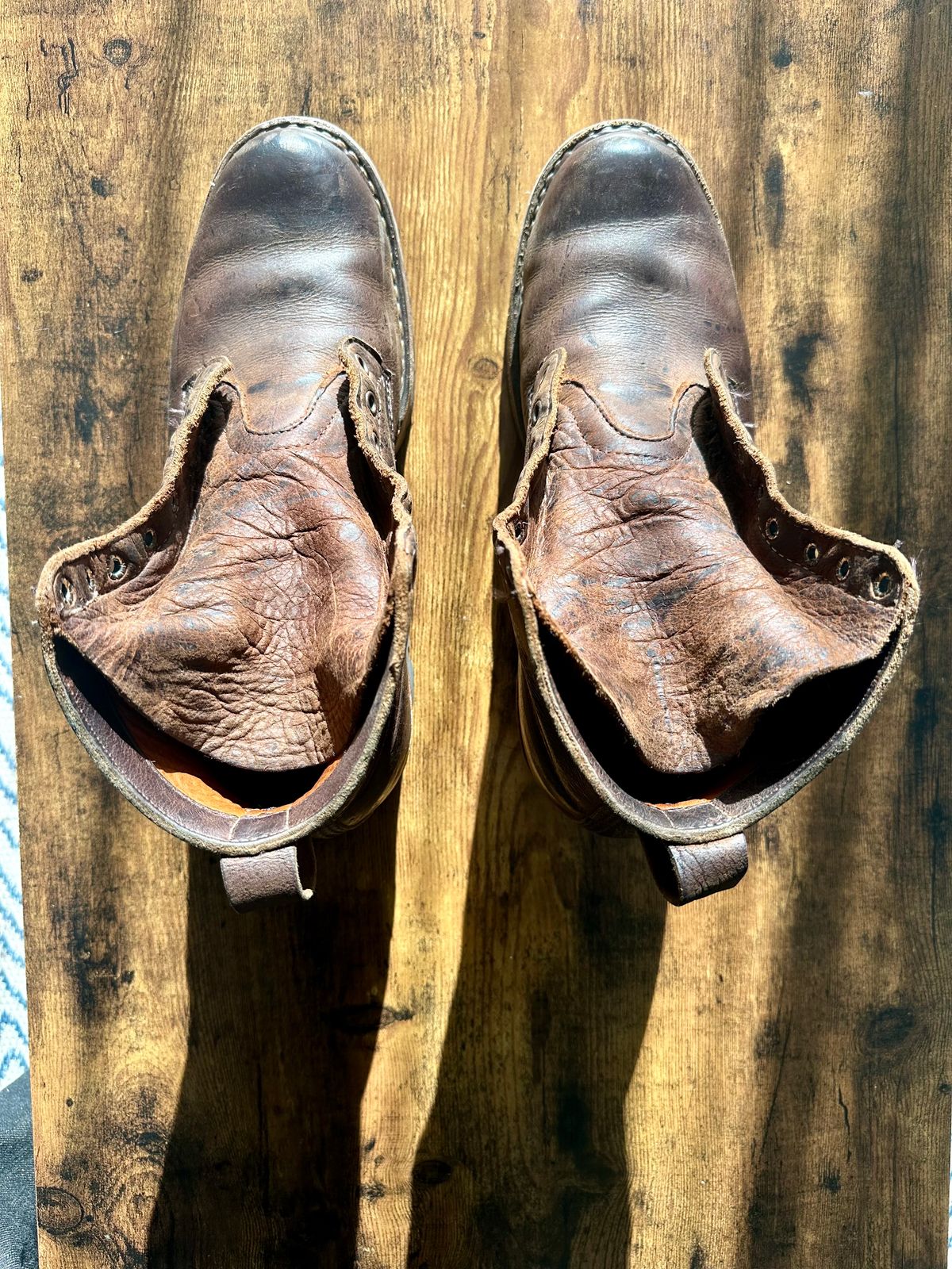 Photo by hidenseek on March 2, 2025 of the White's Semi-Dress in CF Stead Urban Brown Re-Tan Waxed Kudu.