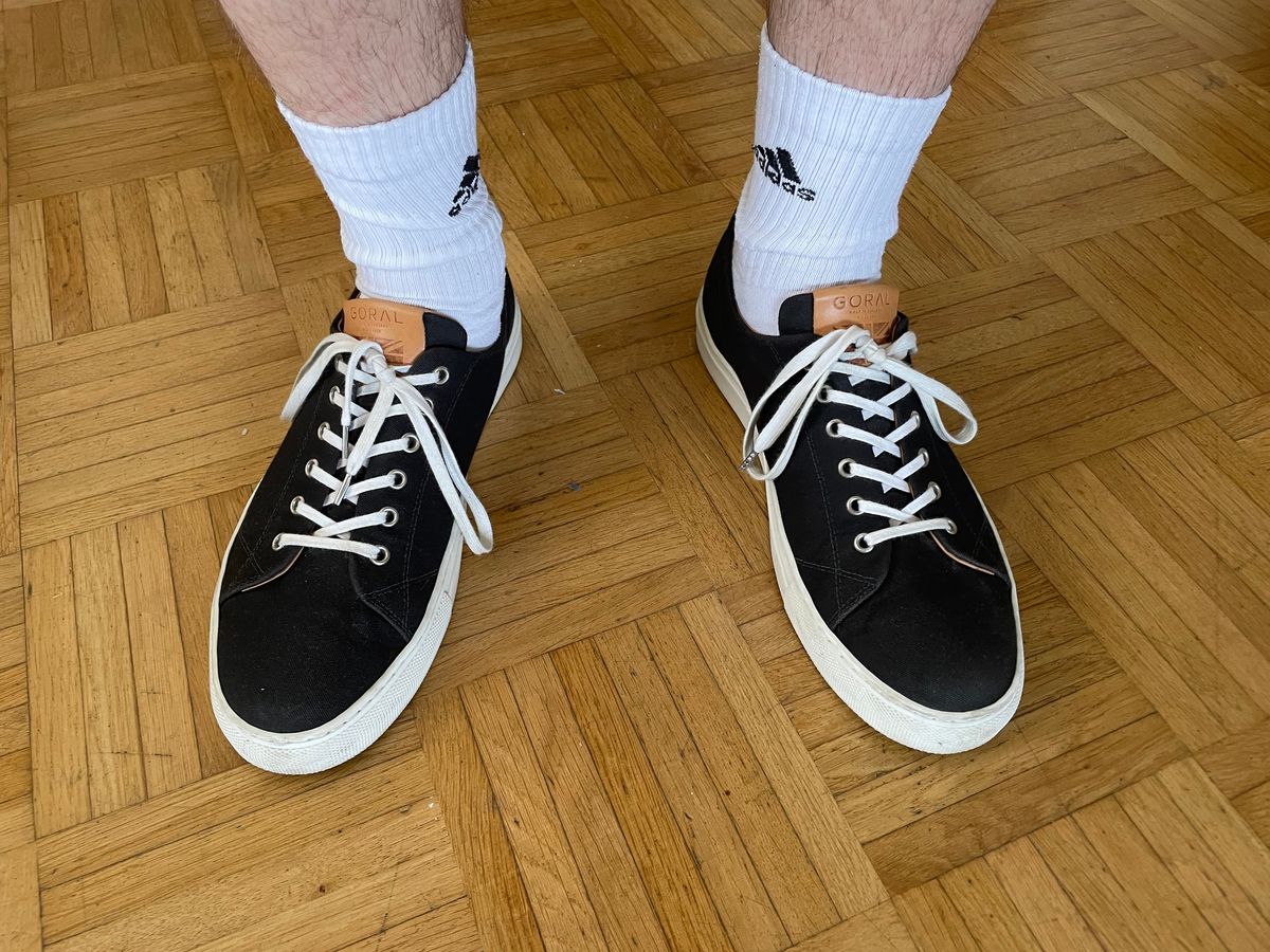 Photo by sbjweyk on June 28, 2025 of the Goral The Skelton in Waxed Cotton Black.