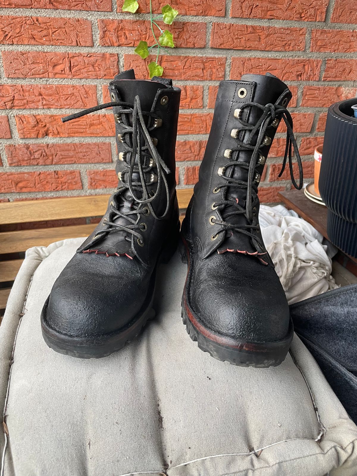 Photo by sbjweyk on October 26, 2025 of the Jim Green Rugged African Trooper in Houston Black.