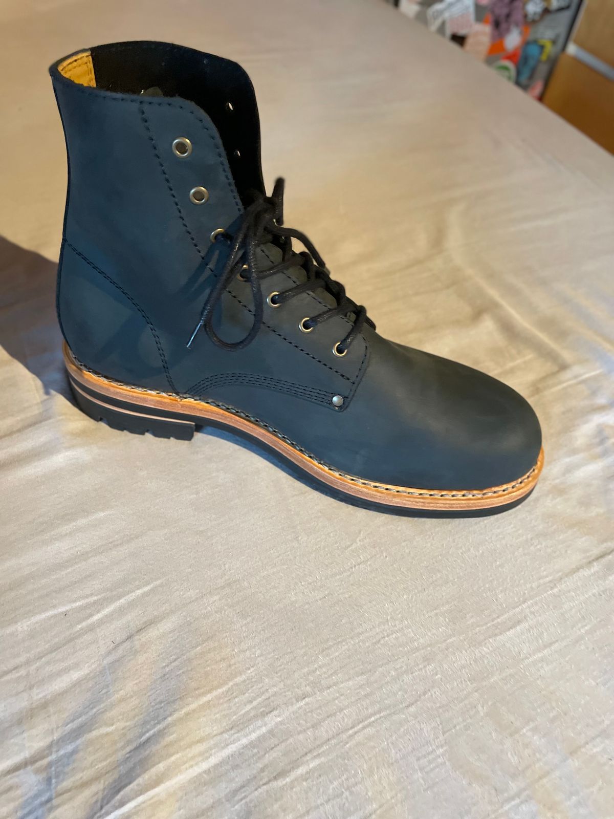 Photo by sbjweyk on August 14, 2024 of the Urban Shepherd Scout Charcoal in Waxed Portugese Calfskin.