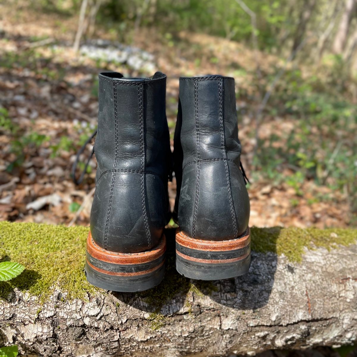 Photo by sbjweyk on April 2, 2025 of the Urban Shepherd Scout Charcoal in Waxed Portugese Calfskin.