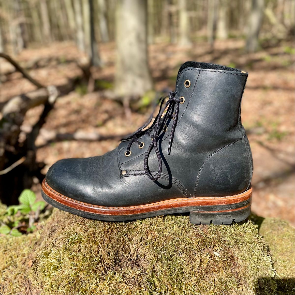 Photo by sbjweyk on April 2, 2025 of the Urban Shepherd Scout Charcoal in Waxed Portugese Calfskin.