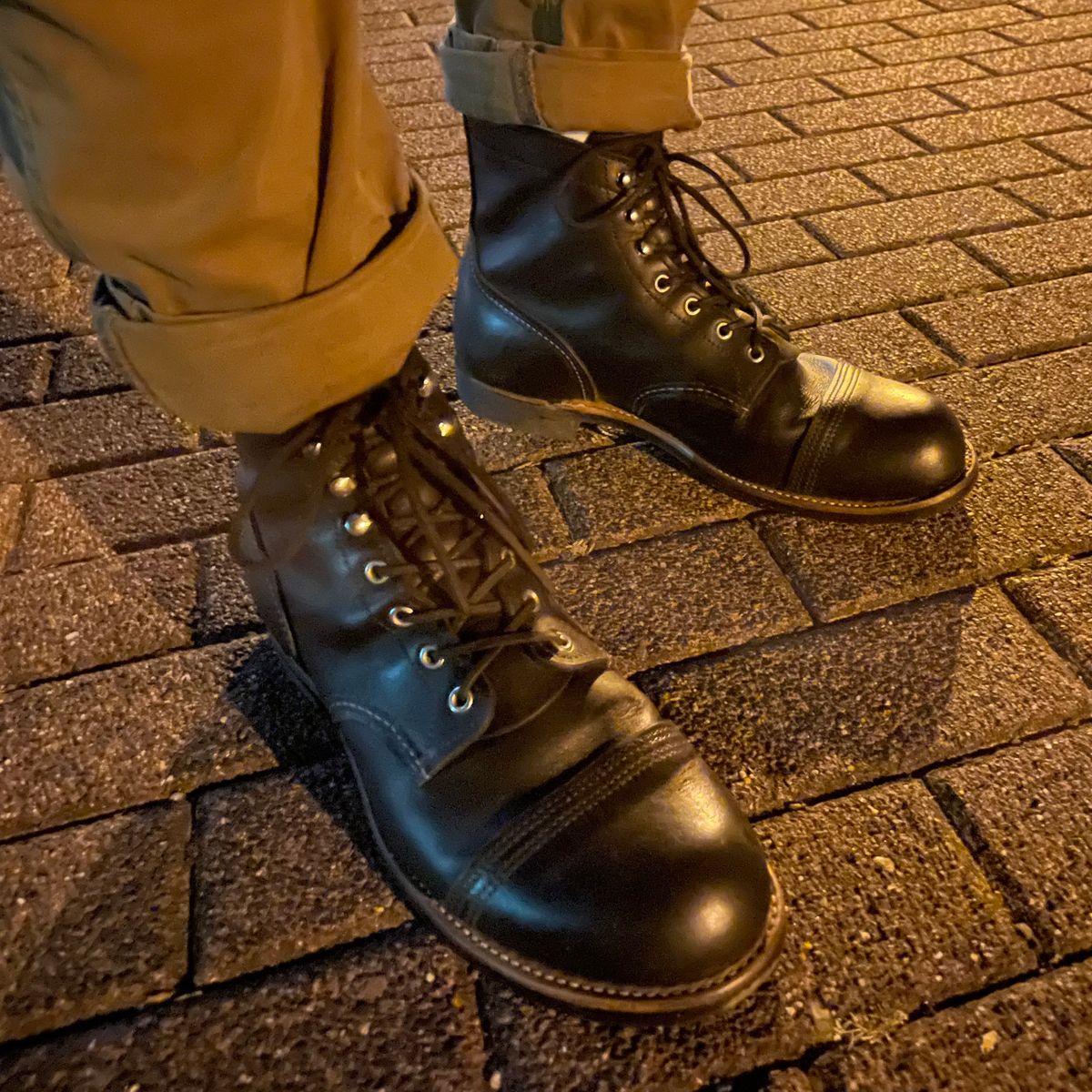 Photo by sbjweyk on September 8, 2024 of the Red Wing Iron Ranger in S.B. Foot Black Harness.