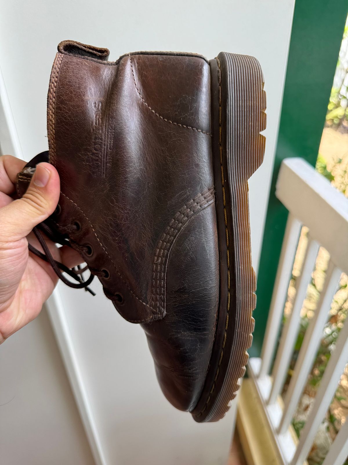Photo by stinkypatina on April 23, 2024 of the Dr. Martens 939 Ben in Dark Brown Crazy Horse.