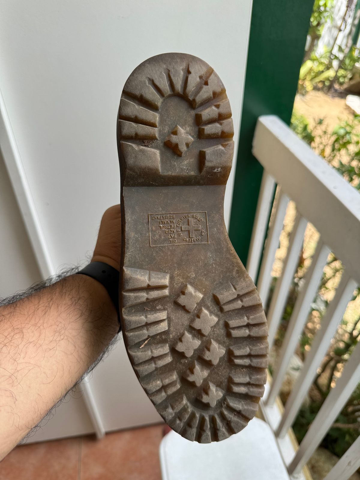 Photo by stinkypatina on April 23, 2024 of the Dr. Martens 939 Ben in Dark Brown Crazy Horse.