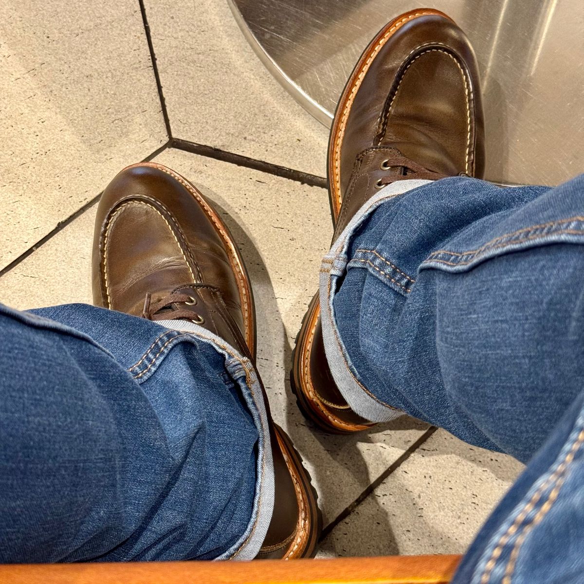 Photo by stinkypatina on January 23, 2026 of the Allen Edmonds Carter in Teak Waterproof.
