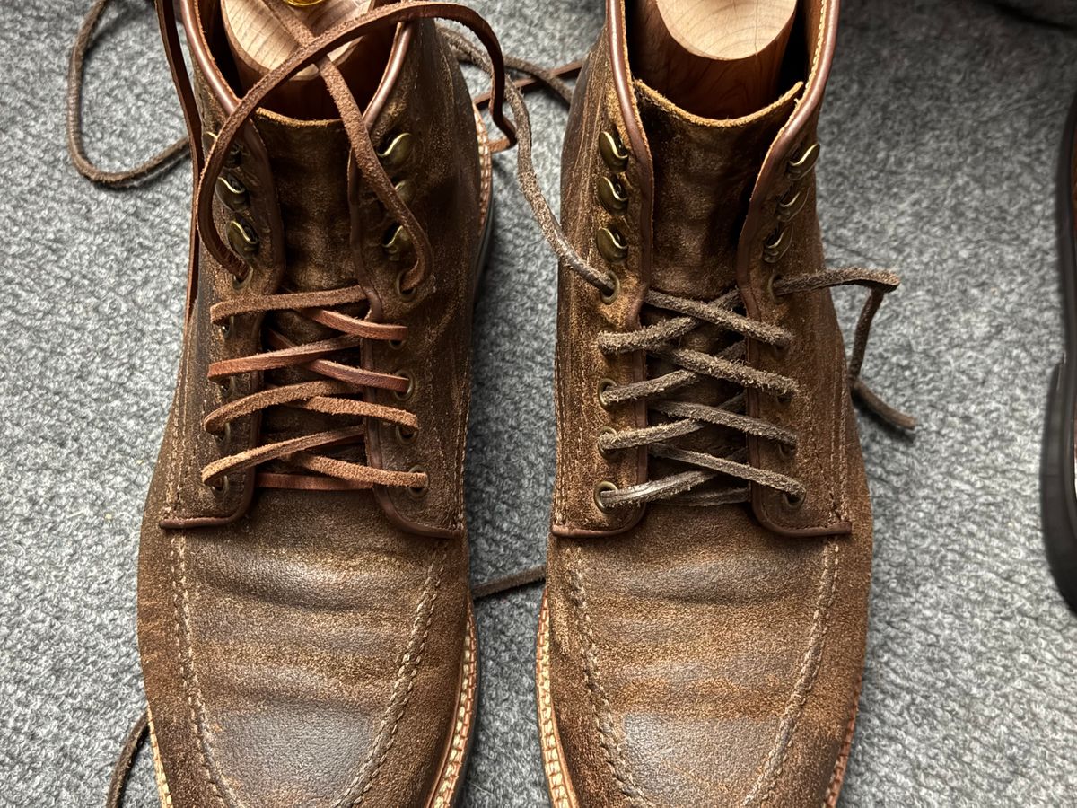 Photo by stinkypatina on August 31, 2024 of the Parkhurst The Niagara in C.F. Stead Light Brown Waxy Commander Suede.