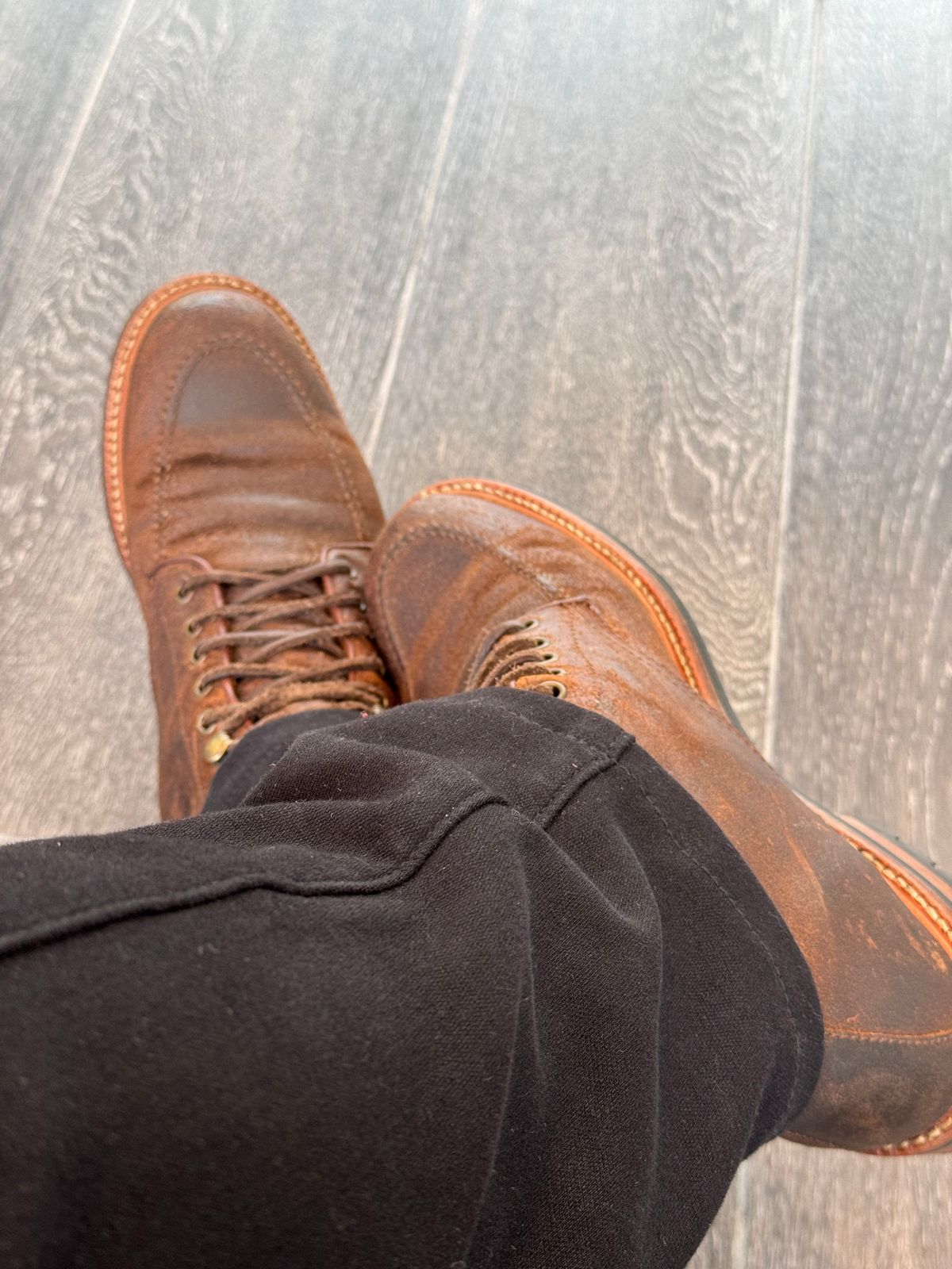 Photo by stinkypatina on October 9, 2024 of the Parkhurst The Niagara in C.F. Stead Light Brown Waxy Commander Suede.
