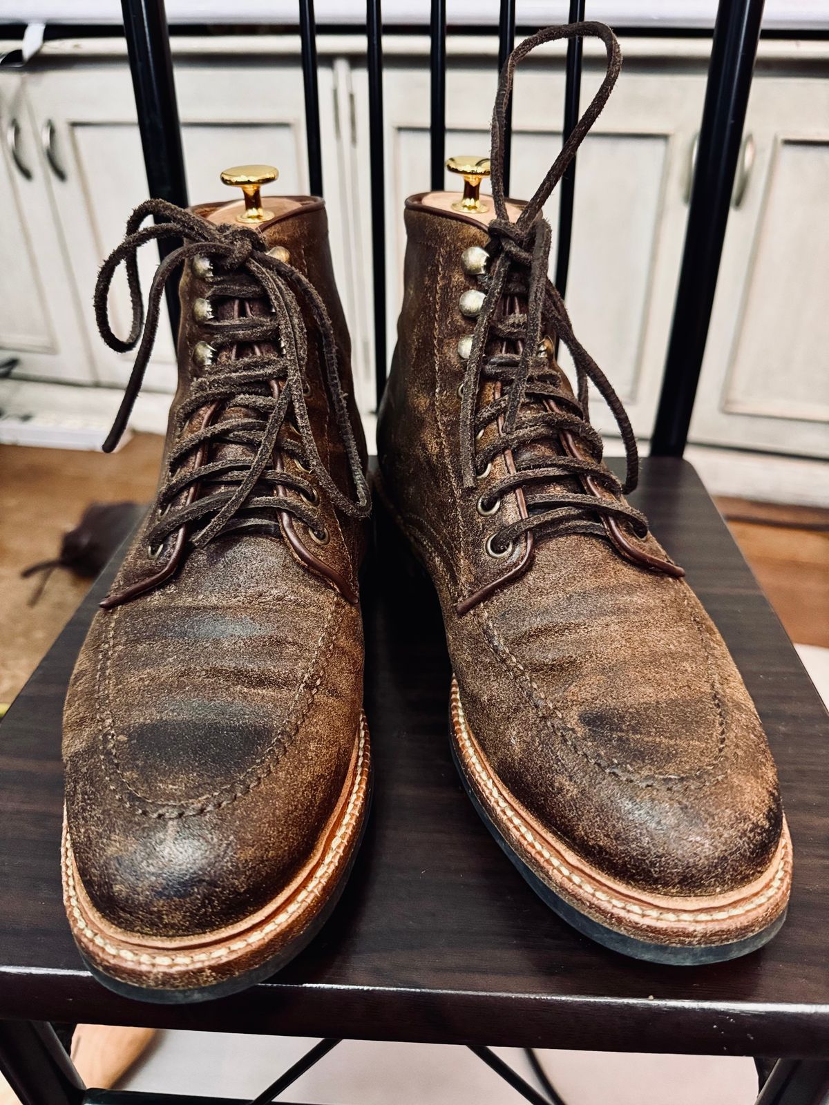 Photo by stinkypatina on September 7, 2024 of the Parkhurst The Niagara in C.F. Stead Light Brown Waxy Commander Suede.