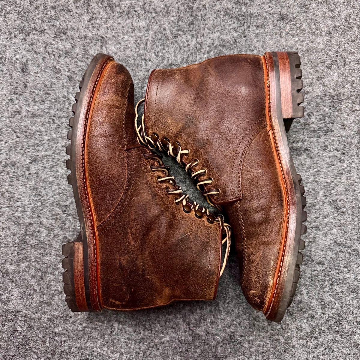 Photo by stinkypatina on November 8, 2025 of the Parkhurst The Niagara in C.F. Stead Light Brown Waxy Commander Suede.
