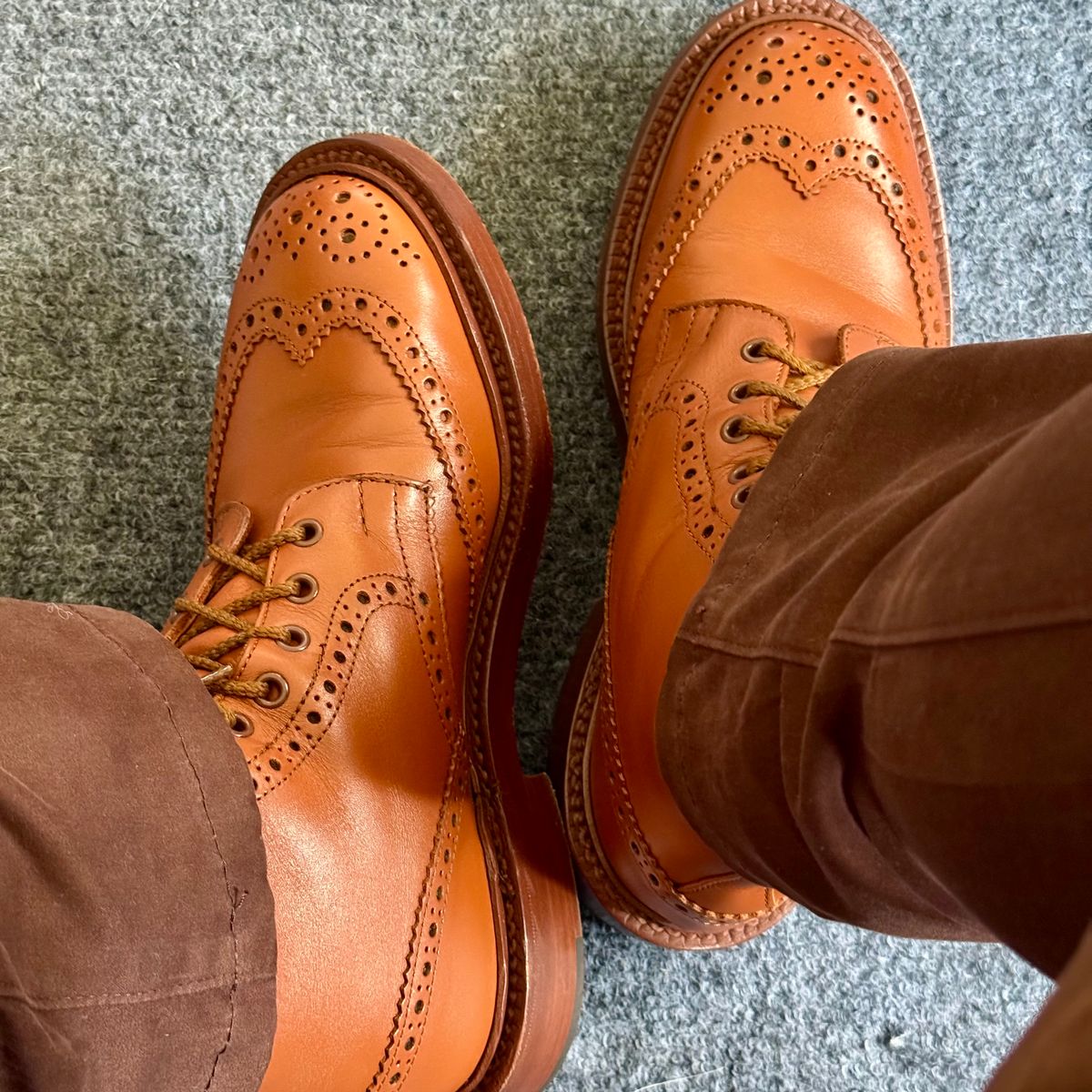 Photo by stinkypatina on August 20, 2025 of the Tricker's Stow Country Boot in C-Shade Tan.
