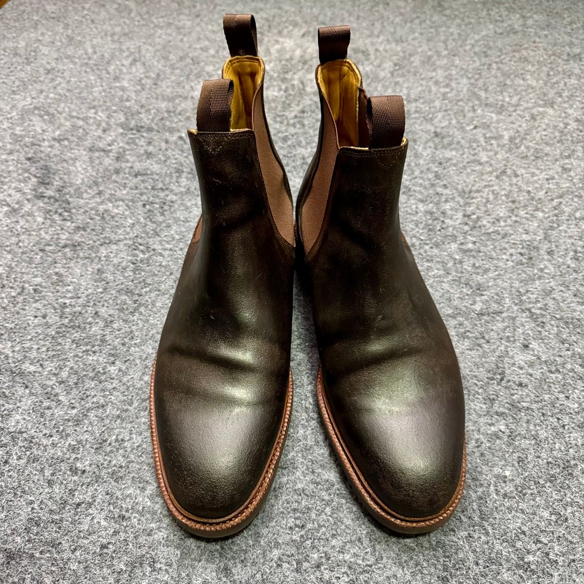 Photo by stinkypatina on November 25, 2025 of the Meermin Chelsea Boot in Rust Waxy Calf.