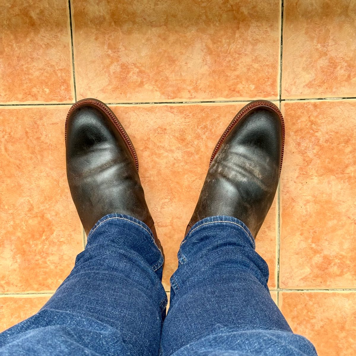 Photo by stinkypatina on November 25, 2025 of the Meermin Chelsea Boot in Rust Waxy Calf.