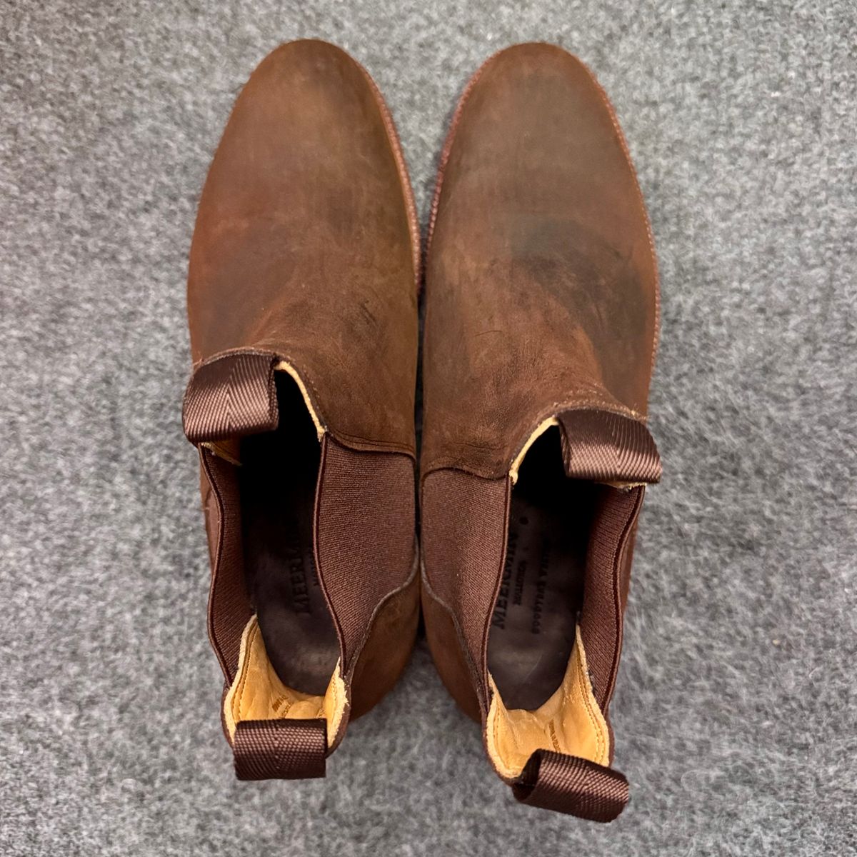 Photo by stinkypatina on November 13, 2025 of the Meermin Chelsea Boot in Rust Waxy Calf.