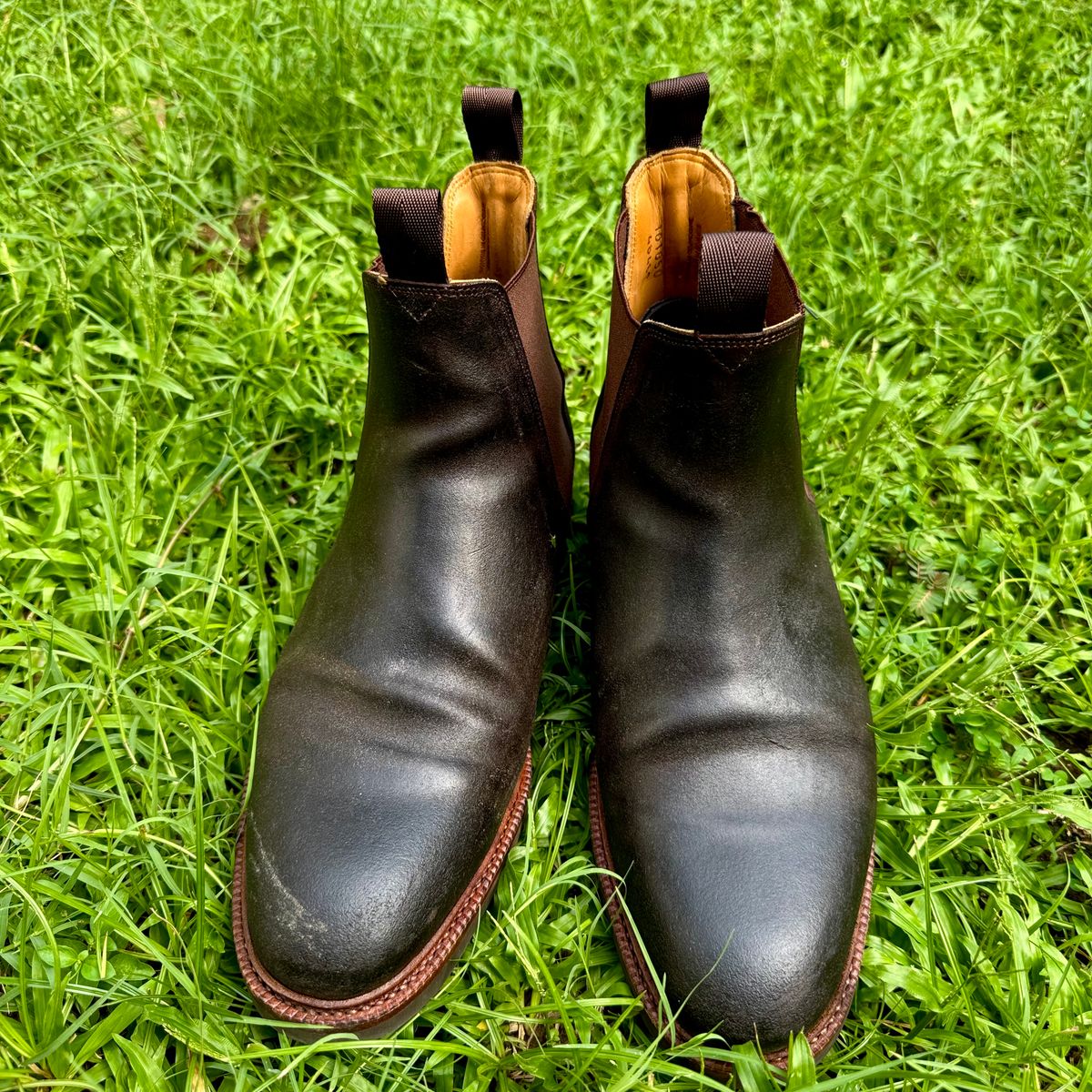 Photo by stinkypatina on July 8, 2026 of the Meermin Chelsea Boot in Rust Waxy Calf.