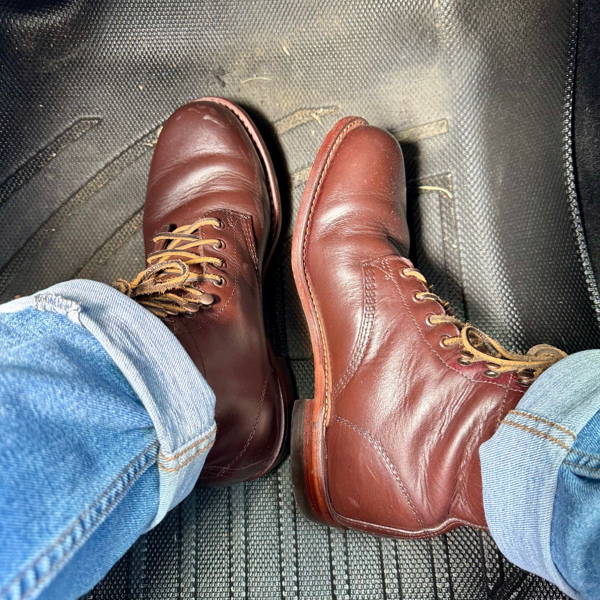 Photo by stinkypatina on March 16, 2026 of the Wolverine 1000 Mile Plain-Toe Boot in Horween Brown Chromexcel.