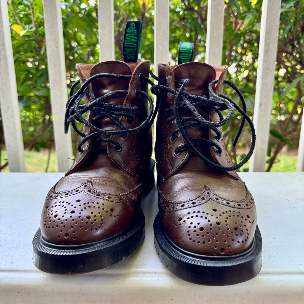 Photo by stinkypatina on August 2, 2025 of the Solovair Herring Hartwell in Pull Up Calf Leather.