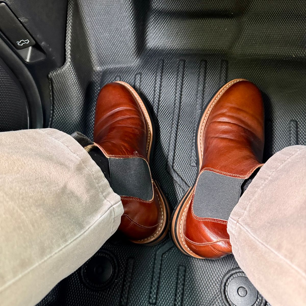 Photo by stinkypatina on September 4, 2025 of the Huckberry Rhodes Cooper Chelsea in Amarello Calf Leather.