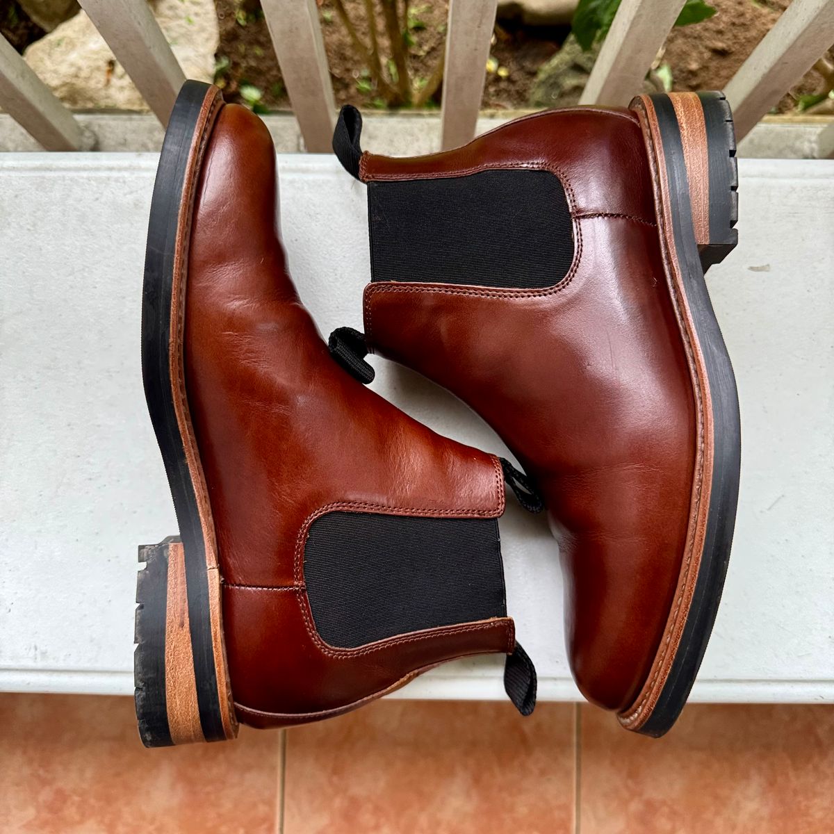 Photo by stinkypatina on September 12, 2025 of the Huckberry Rhodes Cooper Chelsea in Amarello Calf Leather.