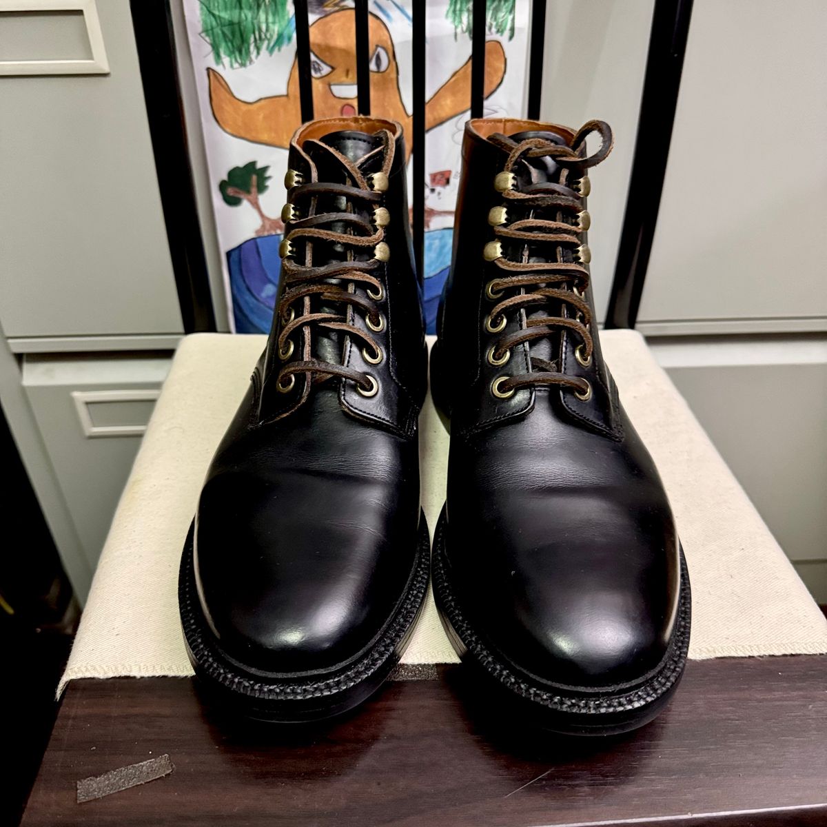 Photo by stinkypatina on November 13, 2025 of the Grant Stone Diesel Boot in Horween Black Chromexcel.